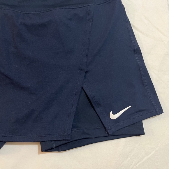 NWT Nike Dri-Fit Tennis Skort in Navy - Picture 3 of 8